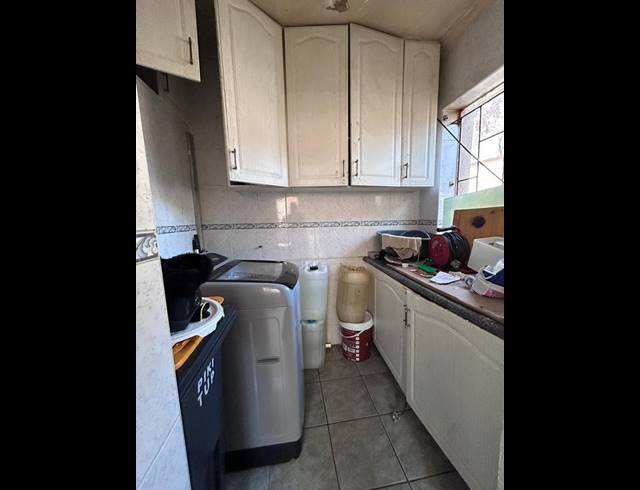 14 BEDROOM HOUSE FOR SALE IN TURFFONTEIN